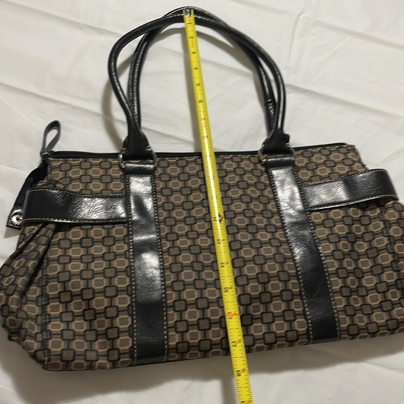 Nine West women’s hand bag like new condition. Dimensions in photos - Picture 5 of 9